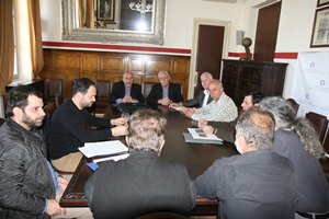 &Sigma;&Upsilon;&Nu;&Alpha;&Nu;&Tau;&Eta;&Sigma;&Eta; &Beta;&Omicron;&Upsilon;&Lambda;&Gamma;&Alpha;&Rho;&Alpha;&Kappa;&Eta; &Lambda;&Iota;&Mu;&Nu; 