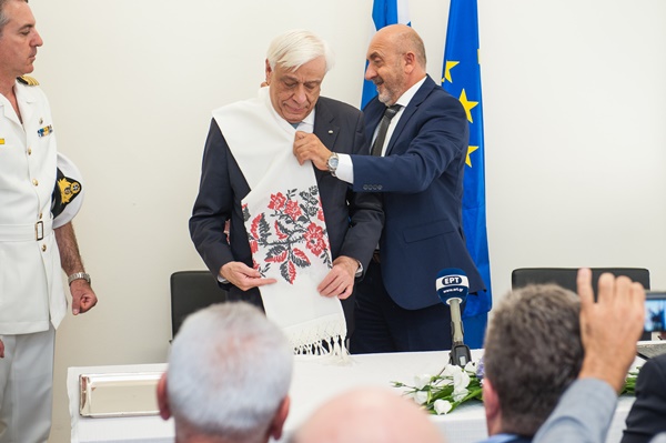 Pavlopoulos 351